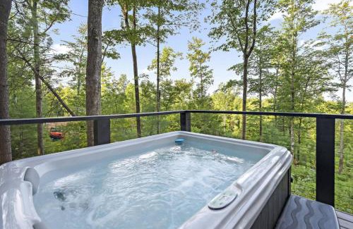 Campton House | Lovers Lookout LUX Stay Relax & Refresh