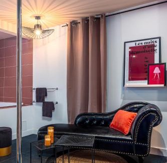 Chessy House | LoveSparadise - Suite L'élixir