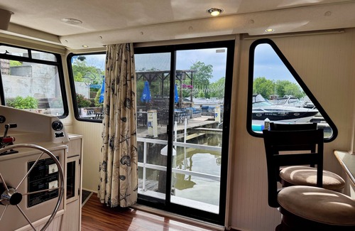 Essex Boat Rental | Lovin’ Life !