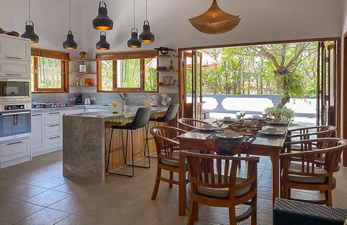 Anturan Villa | Lovina luxury pool villa at a magnificent location!