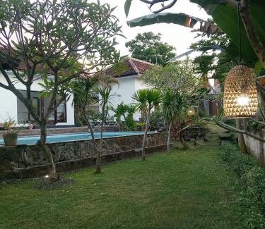 Kalibukbuk Villa | Lovina villa cinta