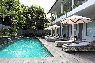 Lovina Hotel | Lovinalife Room & Cafe
