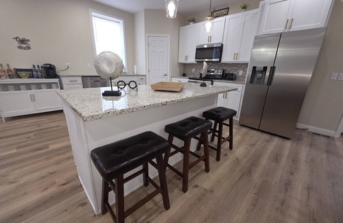 Bowling Green House | Loving Union Stay at Sunnyside Spacious 5-bedroom house Bowling Green-Sleeps 11