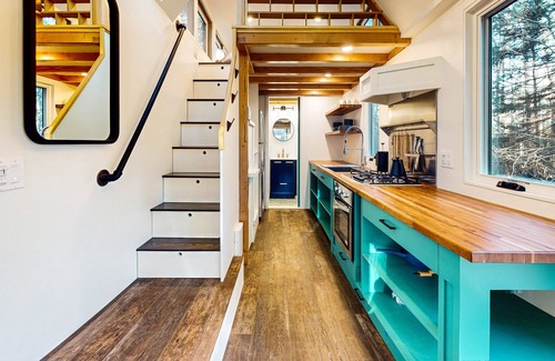 Gardiner Apartment | Lovingly crafted tiny home with wood stove, grill, & serene views