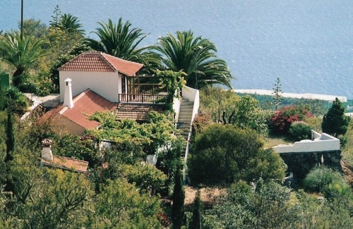 Tijarafe House | Lovingly furnished country house, large garden, 3 terraces, great sea views