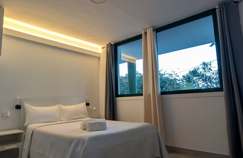 Valverde Apartment | Low Capital With Terrace and Private Parking