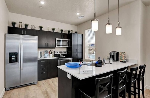 Orem North Apartment | Low Cleaning Fee Two Bed Tranquility Retreat