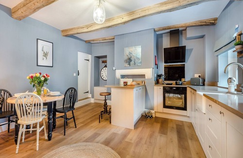 Cockermouth Cottage | Low Fold is a luxurious, one-bedroom cottage in Tallentire, near Cockermouth.