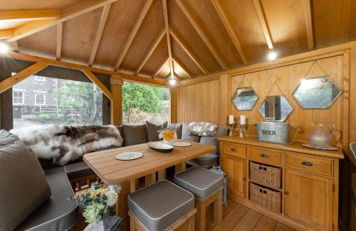 Windermere House | Low House