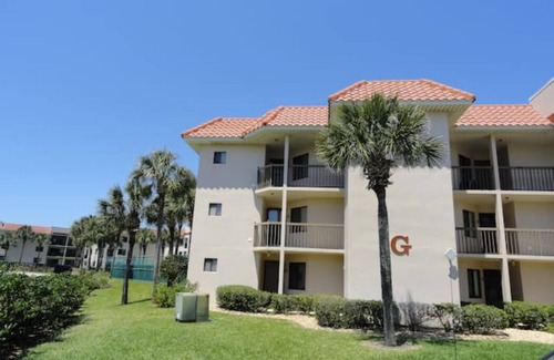 Butler Beach Condo | LOW RATES - Very Clean, Building G, 2/2 Pool, Beach, Tennis, Wifi Top floor