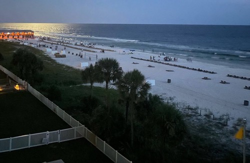 Panama City House | Low Spring Break Specials-Oceanfront-Long Beach Resort, Sleeps 11