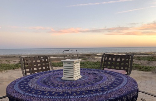 Las Conchas House | Low Tide is an Ocean front home with 2 master bedrooms with a split floor plan
