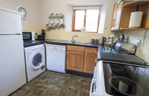 Hartsop Cottage | LOW WOOD VIEW, pet friendly, with open fire in Hartsop