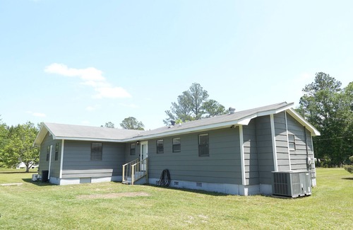 Early Branch House | Lowcountry Orchard Getaway: 4-bedroom house in lovely Yemassee, SC Sleeps 12