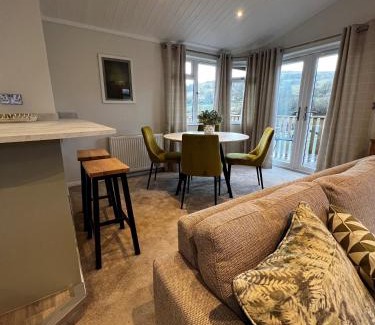 Troutbeck House | Lowena Lodge