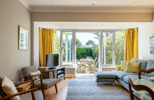 Rock Cottage | LOWENNA MANOR 4, pet friendly, with a garden in Rock