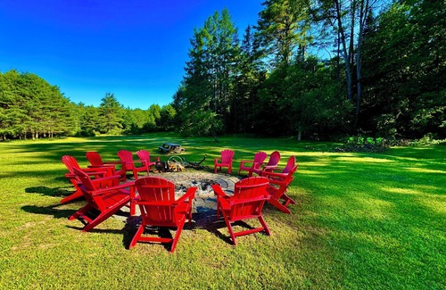 Chestertown Cabin | Lower Chalet, Gore Mountain Skiing, Pool/AC/Woodstove, Cozy Cabin, Loon Lake.