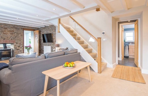 Haverfordwest Cottage | Lower Folly, Holiday Cottage Nolton Haven, Sleeps 8, 4 bedrooms, bathrooms