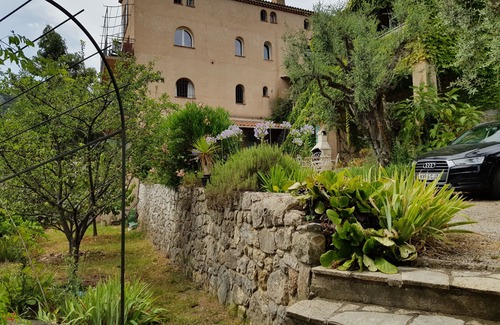 Le Bar-sur-Loup Apartment | Lower Garden Apartment with *Large Heated Pool*
