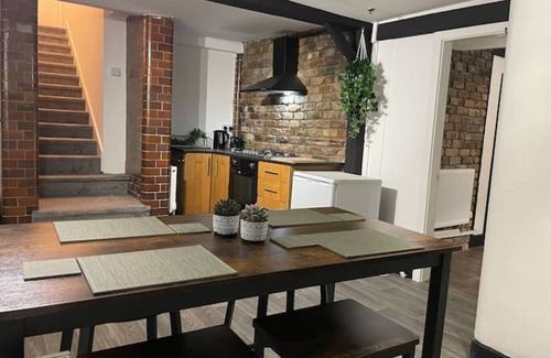 Holyhead Apartment | Lower Harbour watch
