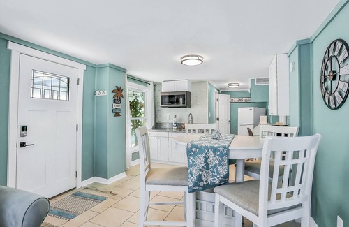 Vilano Beach House | Lower Level 1 Block from 2 Beaches w/Private Pool, High-Speed Wi-Fi