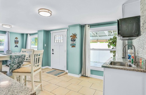 Vilano Beach House | Lower Level 1 Block from 2 Beaches w/Private Pool, High-Speed Wi-Fi