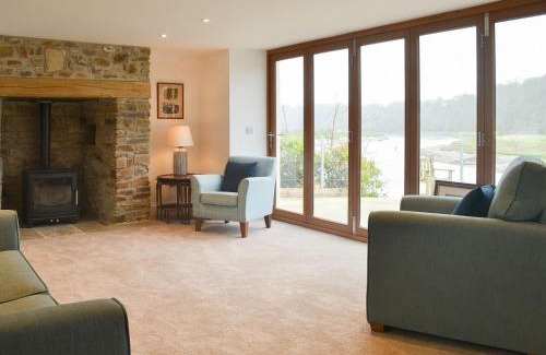 Westleigh House | Lower Netherdowns