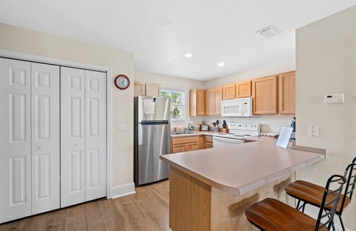 Port St. Joe House | Lower Summer 2025 Rates for Open Days! 2BR/2.5BA Dog Friendly, Near Playground