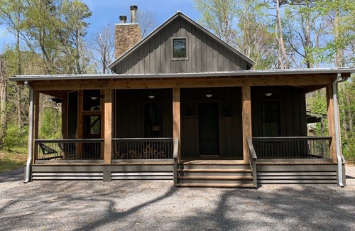 Mentone House | LOWER SUMMER RATES! Welcome to Ashwood House!