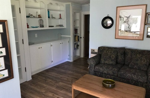 Frankfort House | Lower Terrace in Three Pines Resort