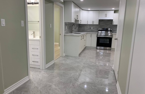 Chippawa House | Lower Unit bungalow Retreat in Chippawa Niagara Fall