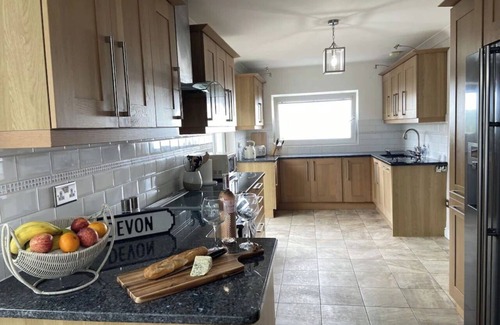 Woolacombe Apartment | Lower Upover - Woolacombe-4 Bed-Sleeps 7-tjsluo