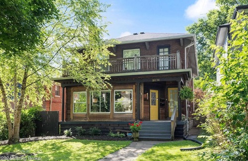 Bonnycastle Apartment | Loxley’s Haven on Sherwoodn