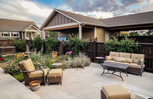 Bozeman Apartment | Loyal Gardens Cozy Guesthouse - 1 BDRM