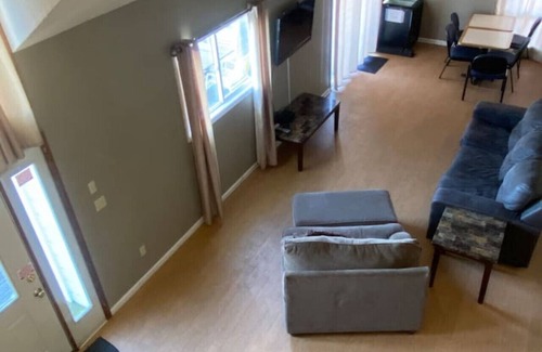 Lake Ozark House | LOZ Paradise Sleep 12-Bachelor/Bachelorette Party!
