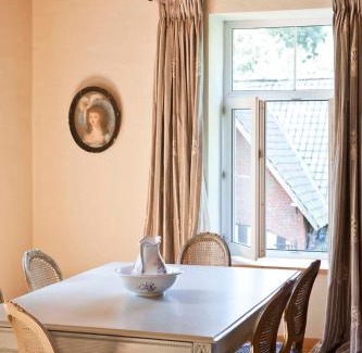 Lozer House | Lozerkasteel