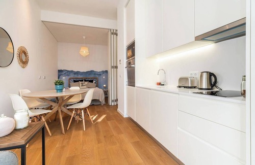 Sao Jose Apartment | LSBN-PRA533] Summary: