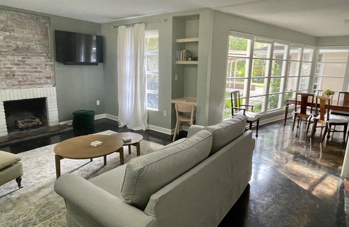 Highlands - Perkins House | LSU Retreat Cozy, Clean, and Close to Everything