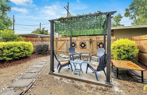 Highlands - Perkins Apartment | LSU Tiger Den - Close to LSU Campus