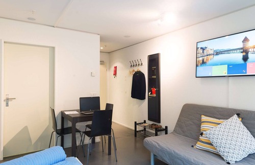 Lucerne Apartment | LU Verkehrshaus IV - Allmend HITrental Apartment