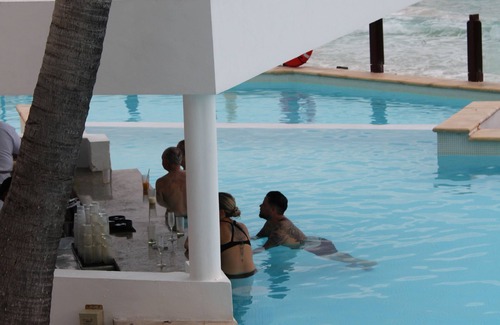 Zona Hotelera Apartment | Lua Boutique Seaside Apartment