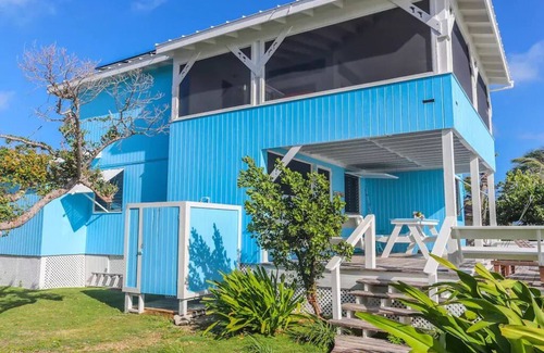 Lubbers Quarters Cay House | Lubbers Leap- Private Beach Front, Steps to your Dock on Lubbers Quarters