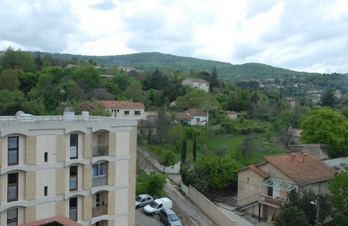 Apt Apartment | Luberon Apt large apartment F4