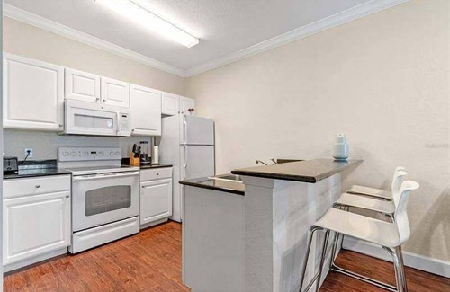 Kissimmee House | Lucaya Village 13 - Three Bedroom House, Sleeps 6