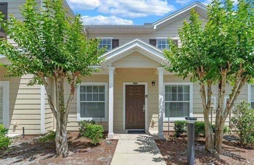 Kissimmee House | Lucaya Village 13 - Three Bedroom House, Sleeps 6