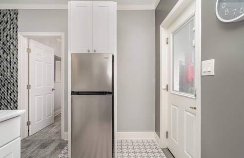 Nashville Cottage | Lucent Pearl - Private Patio - Near Broadway