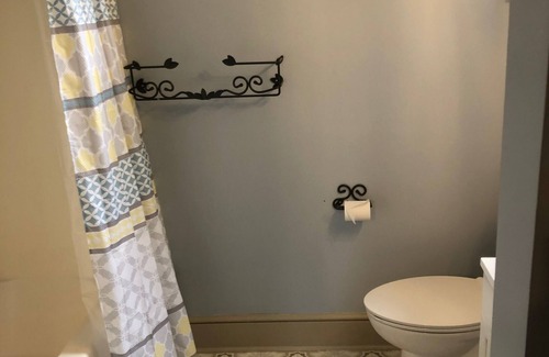 Waynesville House | Lucia Suite @ The Herren House