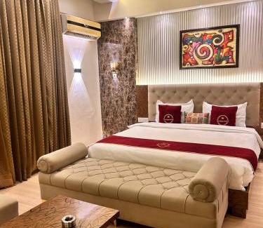 Gomti Nagar Apartment | Lucknow express by origin Suites DLF MY PAD near Gomti Nagar Railway Station Lucknow