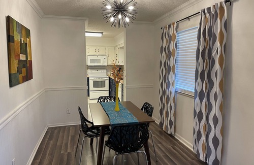 Hot Springs Condo | Lucky #9 HOT SPRINGS - 2 bed 2 bath plus Bonus room with Futon AND 3 Smart TVs