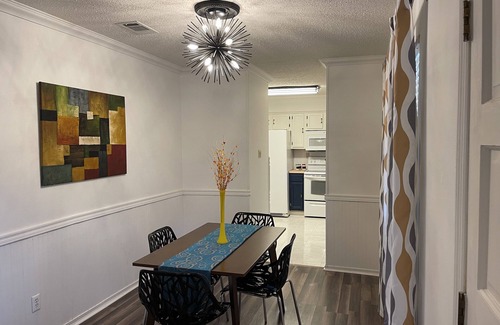 Hot Springs Condo | Lucky #9 HOT SPRINGS - 2 bed 2 bath plus Bonus room with Futon AND 3 Smart TVs